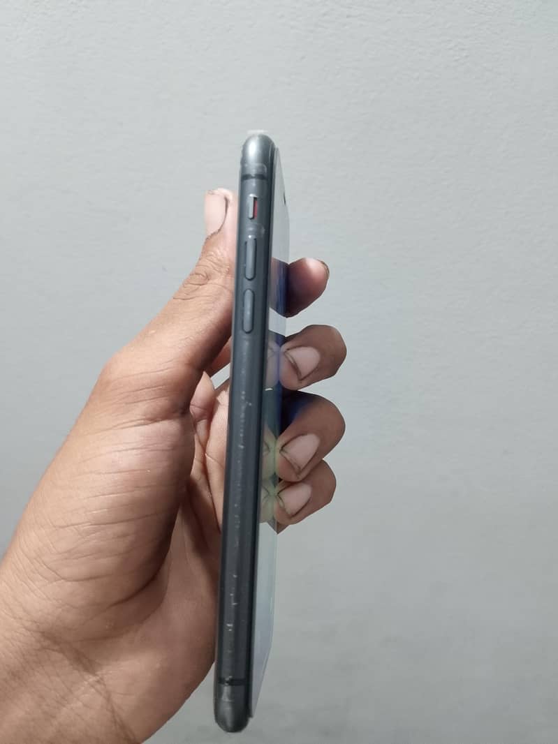 Apple iPhone 11 2
