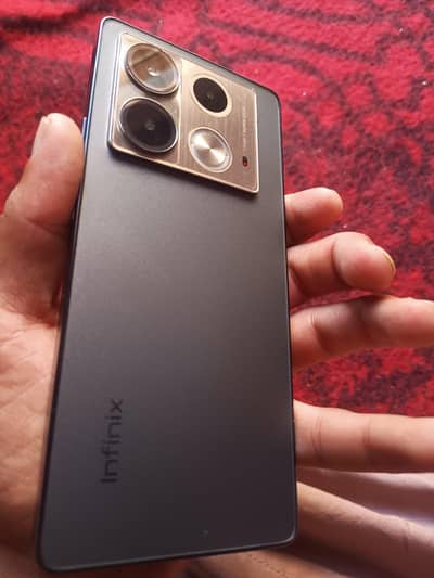 Infinix Note 40