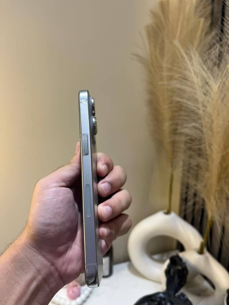 IPHONE 15 pro Max 1