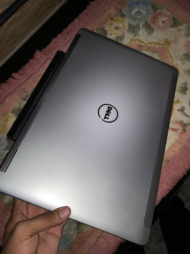 LATITUDE E6540 Dell 3