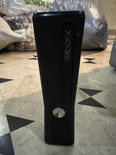 Xbox 360 slim jail break with 4 controllers