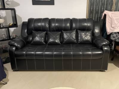 7 seater sofa set and table for sale