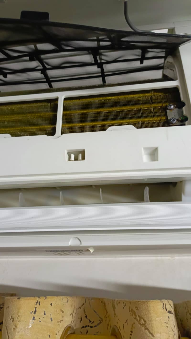 10/9 condition AC split 2