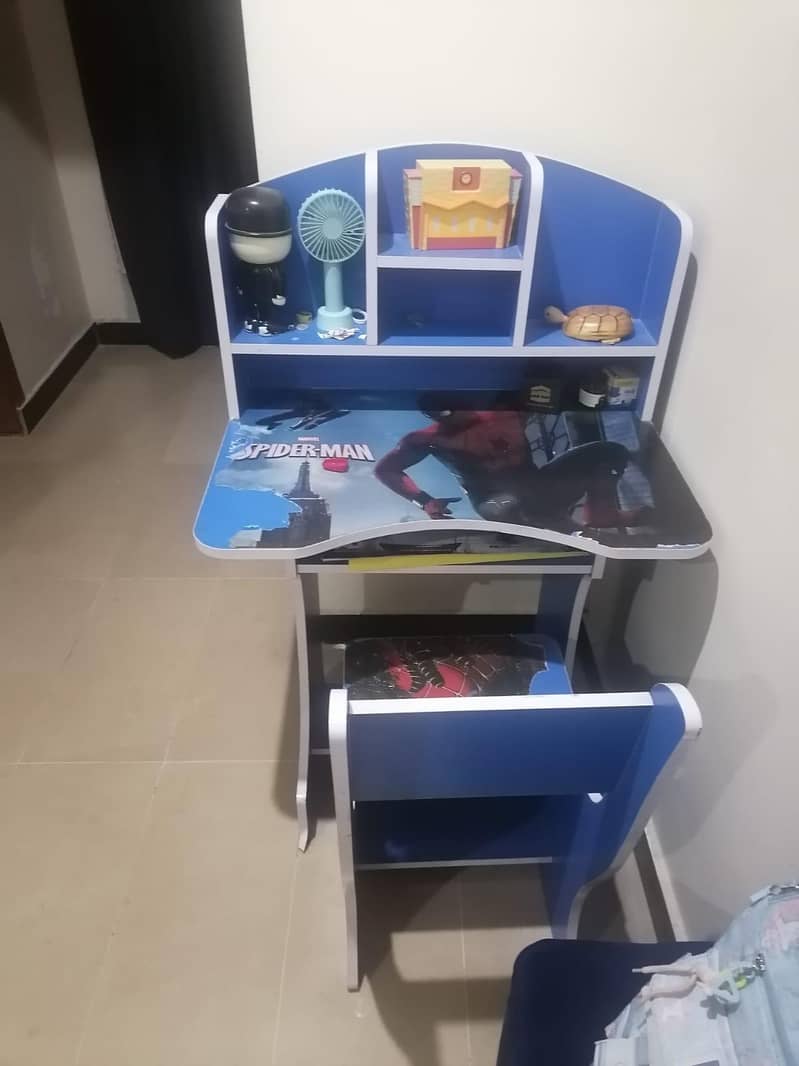 kids study table 1