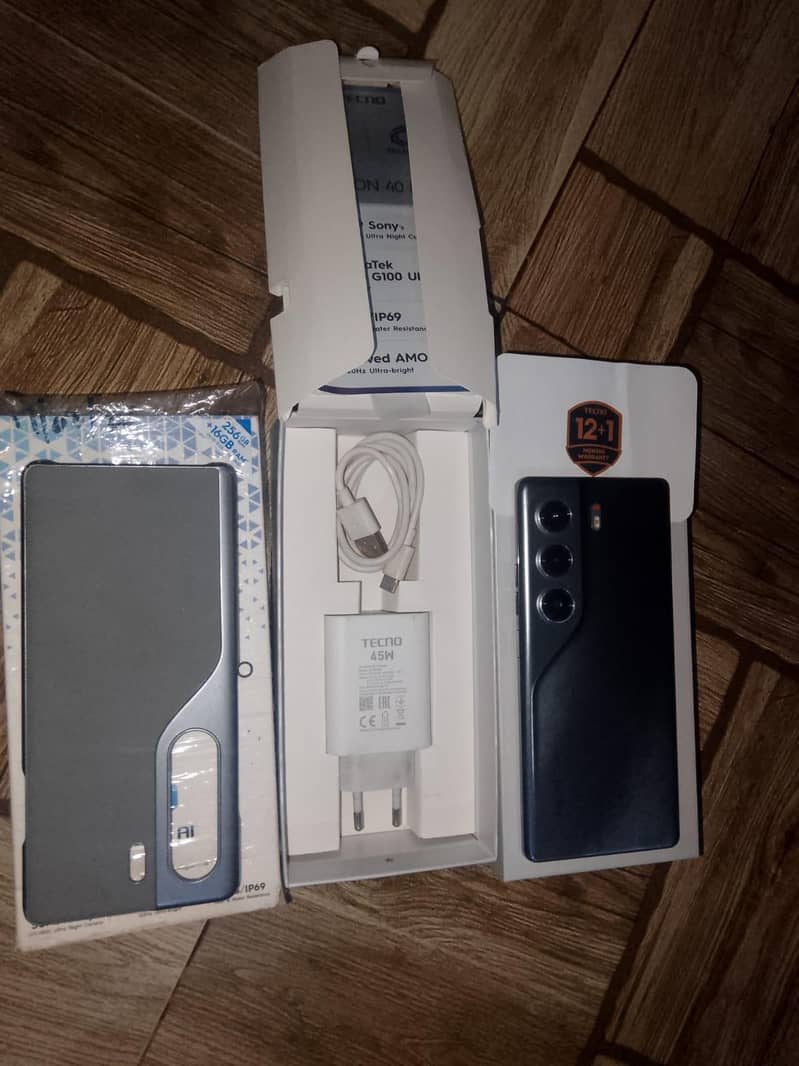 Tecno CAMON 40 Pro 2