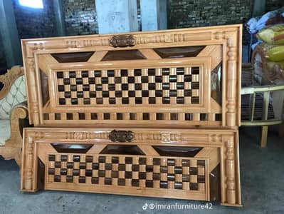 wooden bads