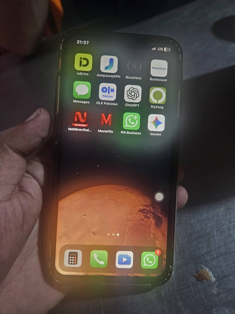 Apple iPhone X 3