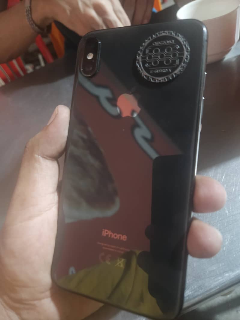 Apple iPhone X 4