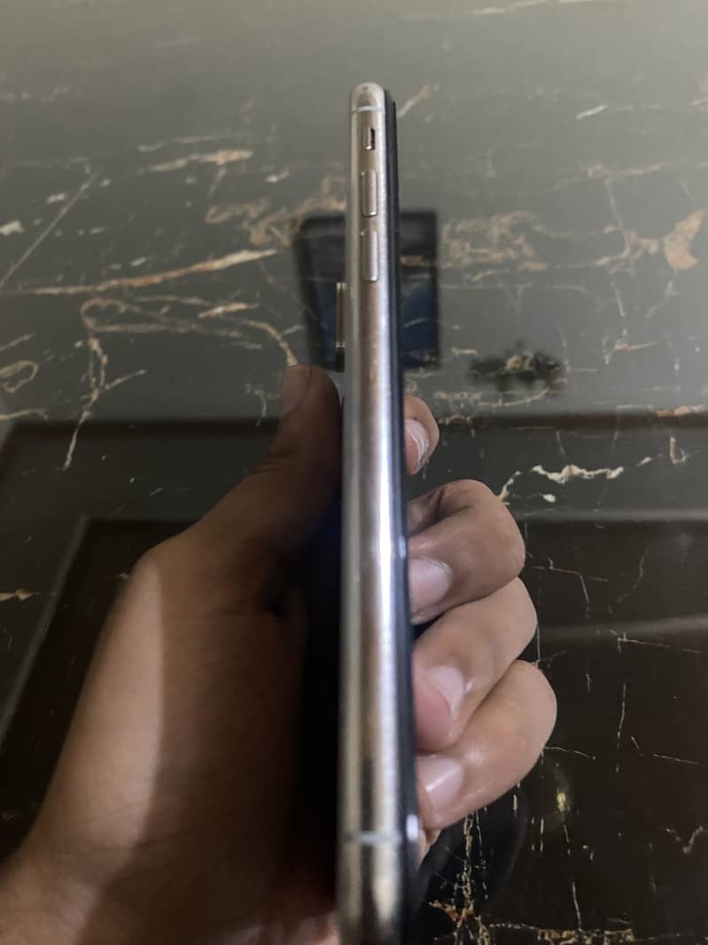 Apple iPhone X 1