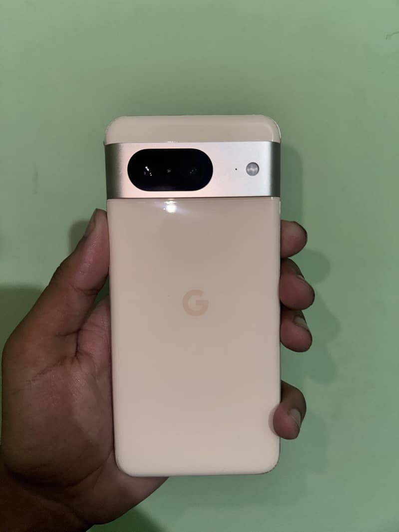 Google Pixel 8 1