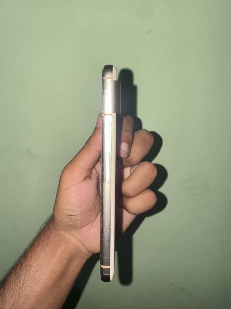 Google Pixel 8 3
