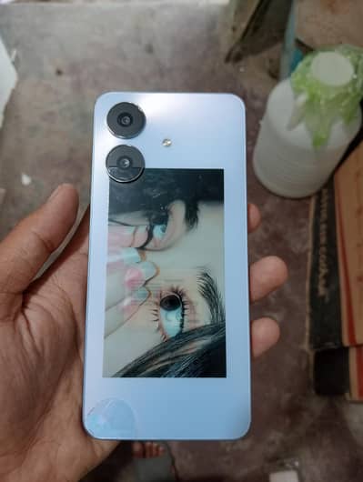 Realme Note 60 4/64 in wranty