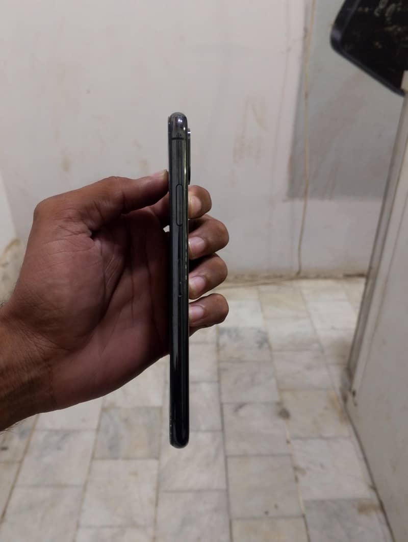 Apple iPhone X 1