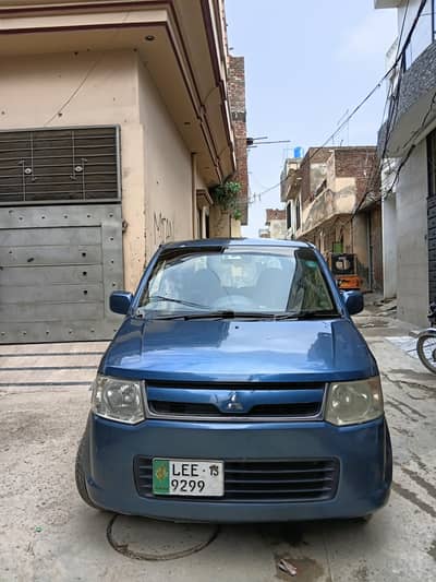 Mitsubishi Ek Wagon 2013