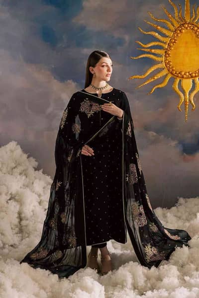 Najma Hanif 