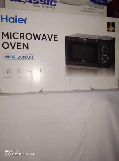 BRAND NEW HAIR MICROWAVE OVEN