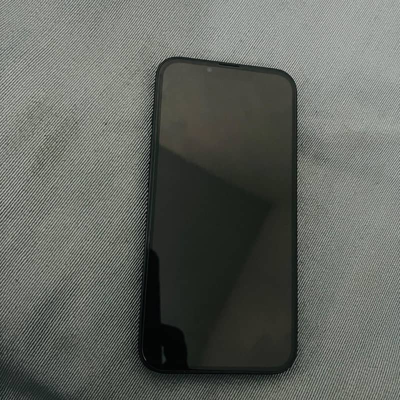 Apple iPhone 13 2