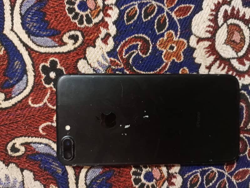 Apple iPhone 7 Plus 9