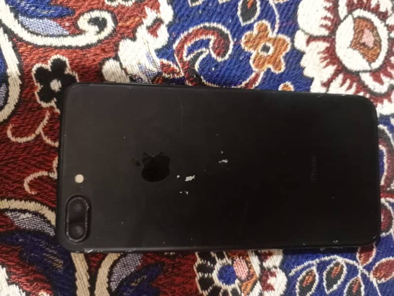Apple iPhone 7 Plus 10