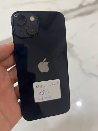 Apple iPhone 13