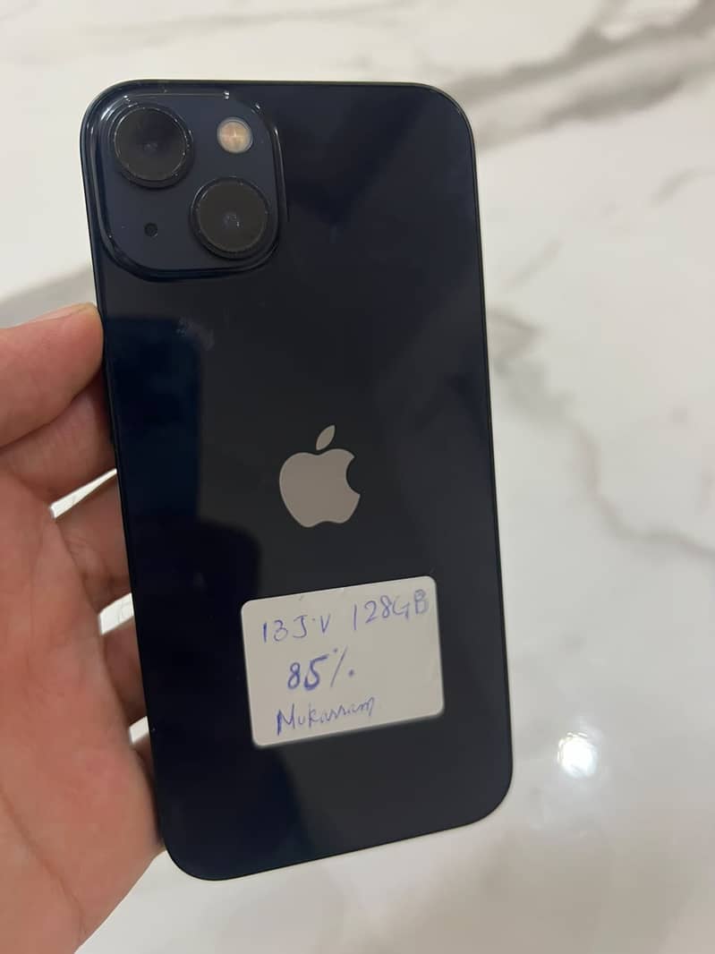 Apple iPhone 13 0