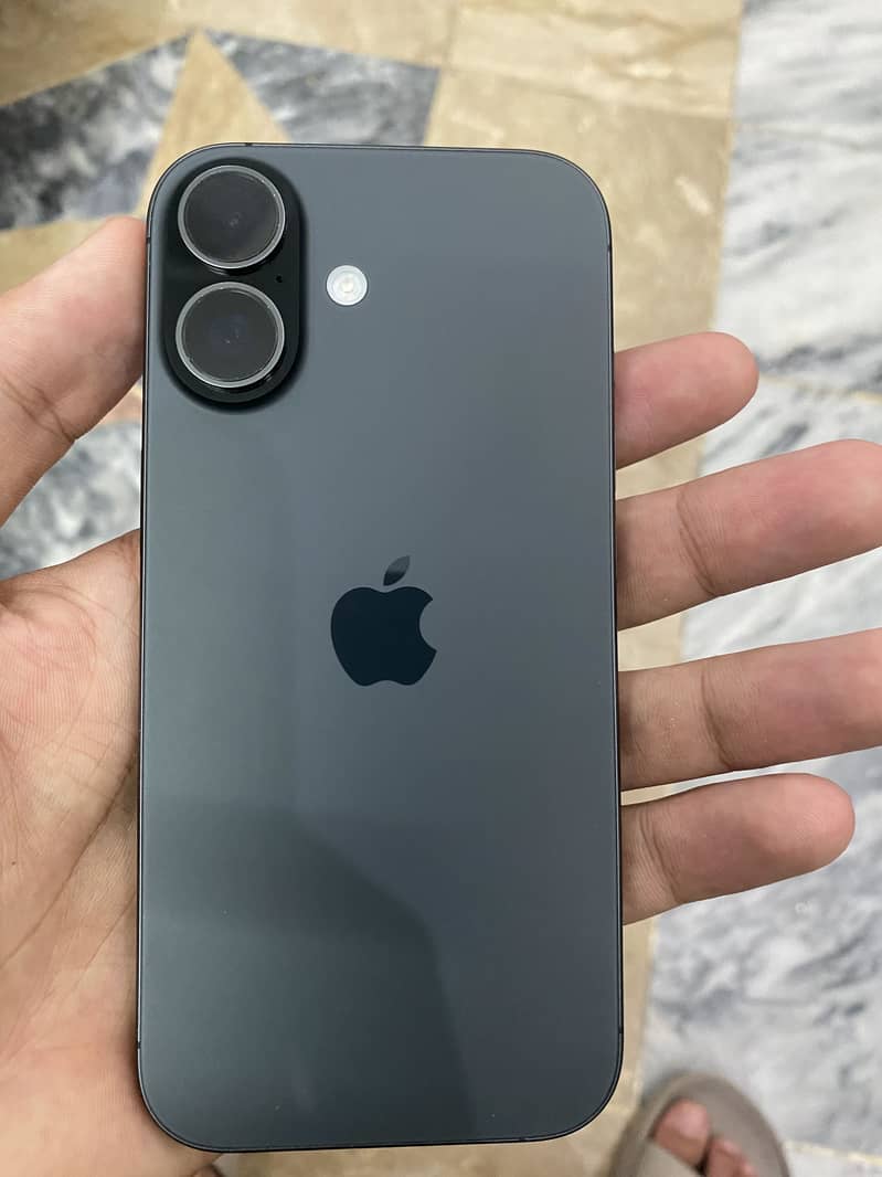 Apple iPhone 17 0