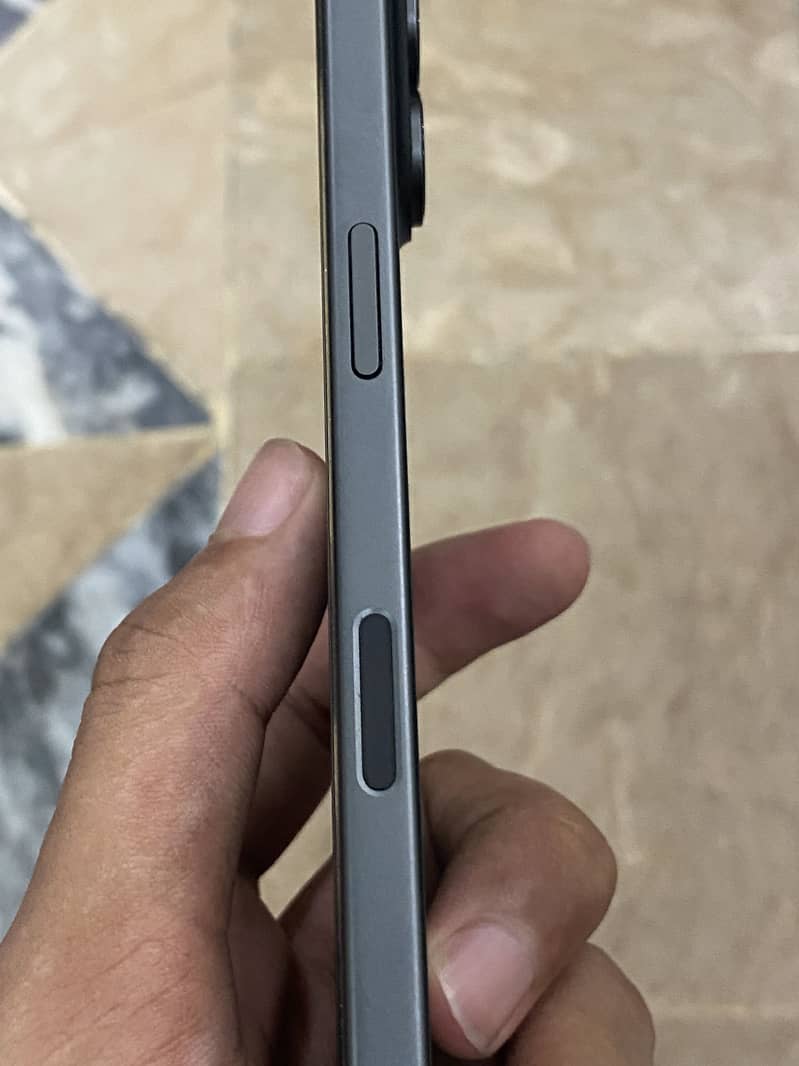Apple iPhone 17 2