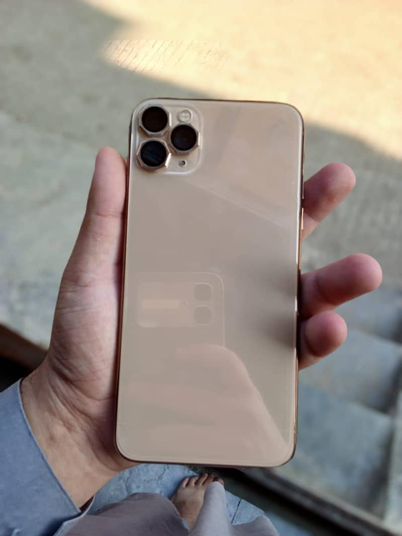 Apple iPhone 11 Pro Max 0