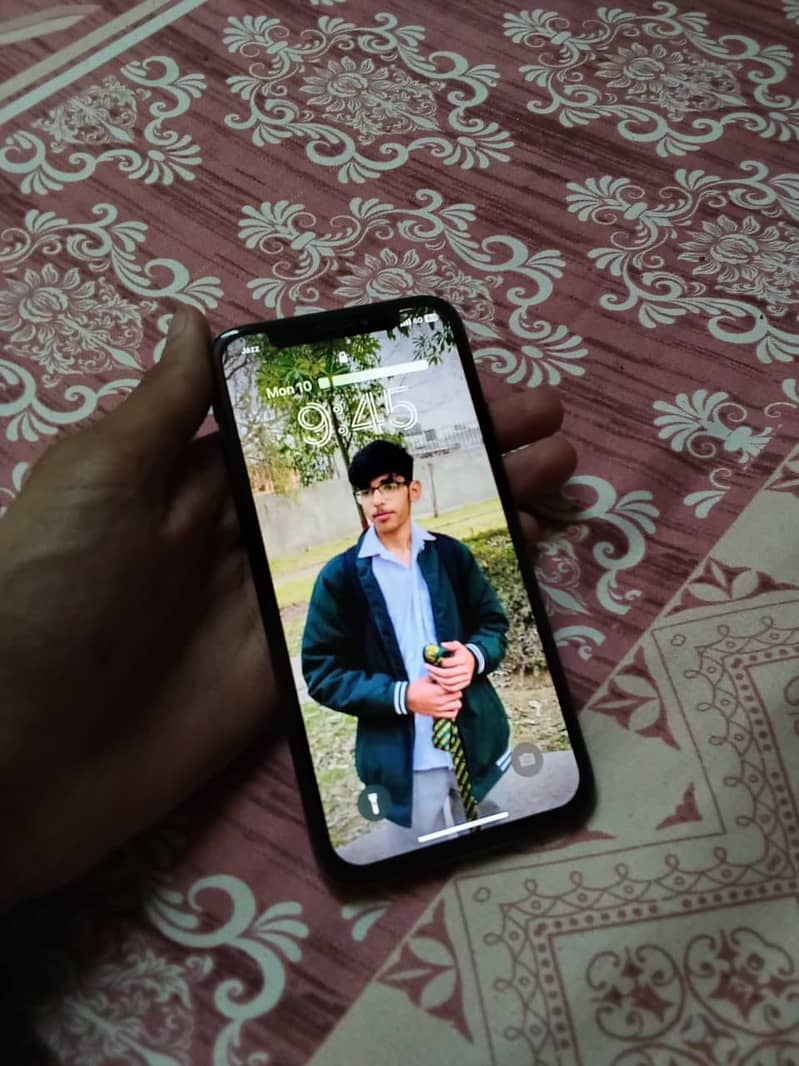 Apple iPhone X 1