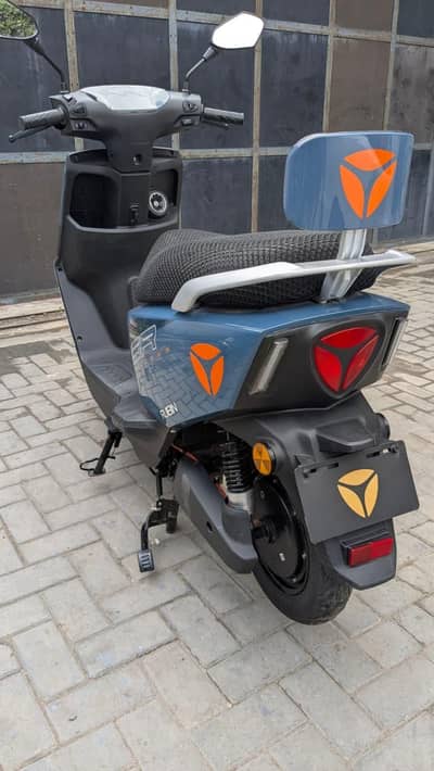 Electric scooty for sale Yadia model 2026 all bike ok new condition
