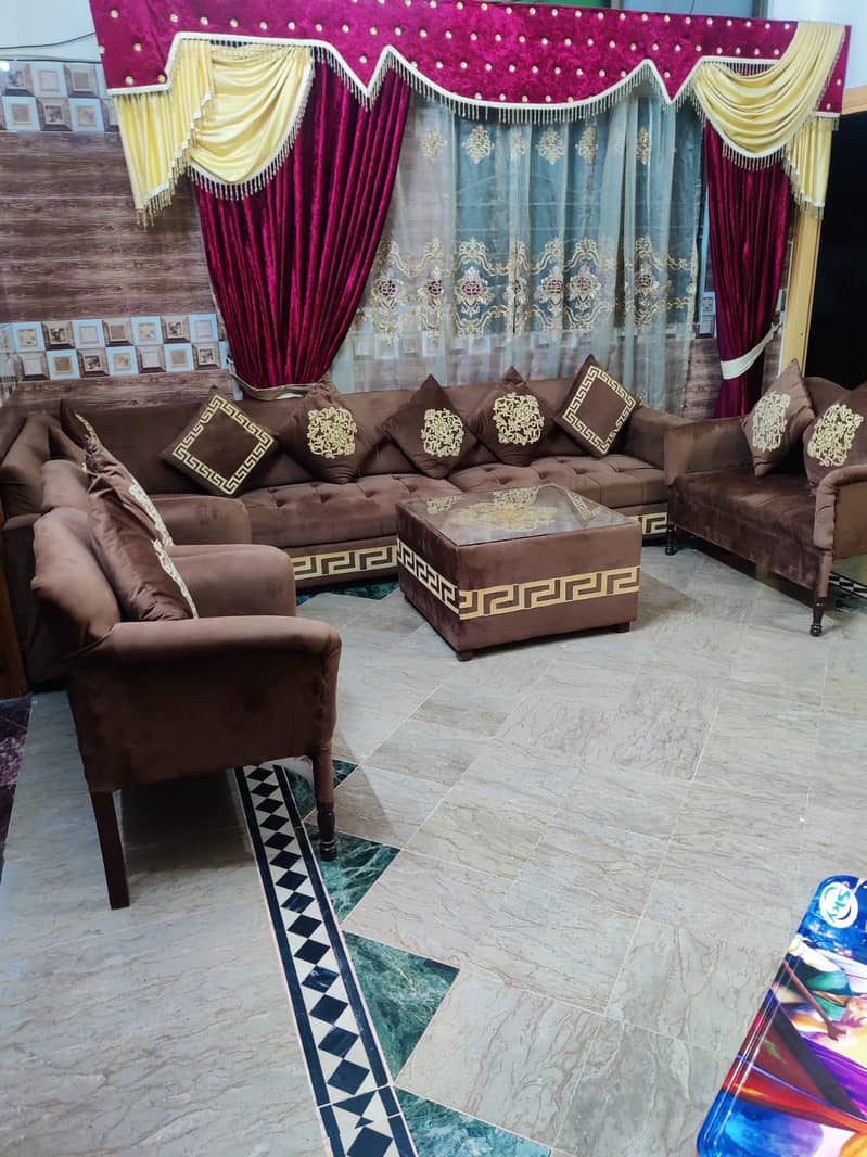 The new sofa's 0
