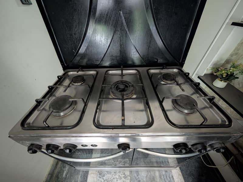 Indus Cooking Range 9/10 1
