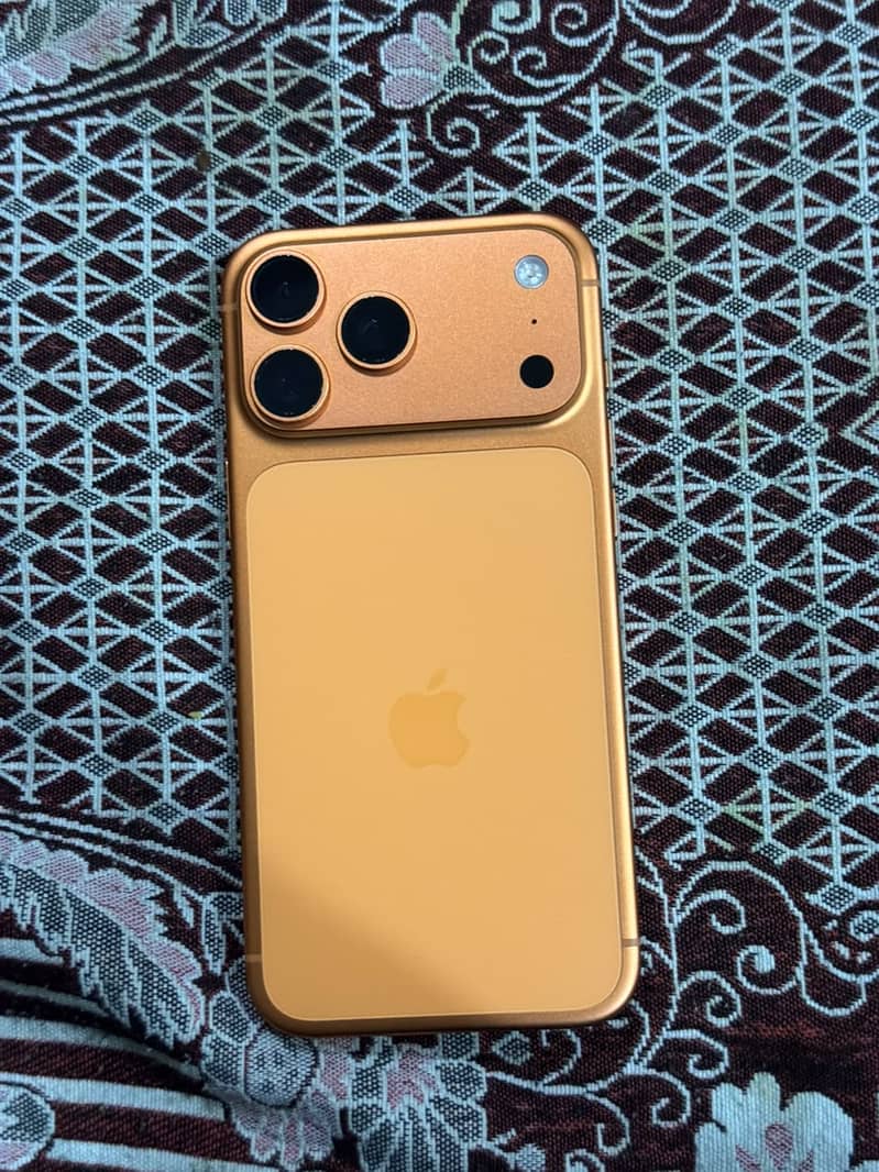 Apple iPhone 17 Pro Max 0