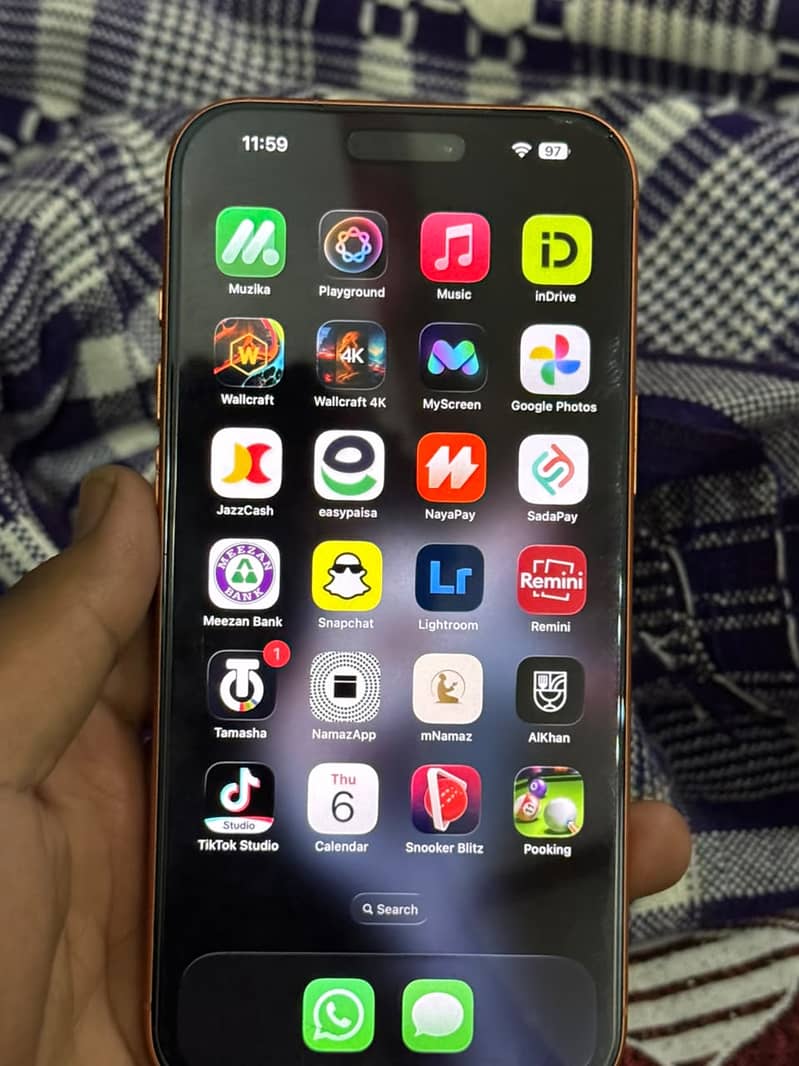 Apple iPhone 17 Pro Max 4