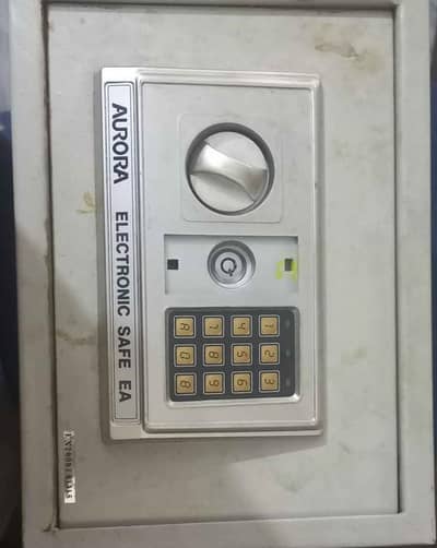 Locker Safe Electronic Used