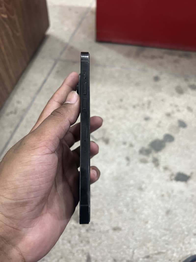 Apple iPhone 14 Pro Max 2