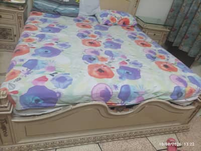 king size bed