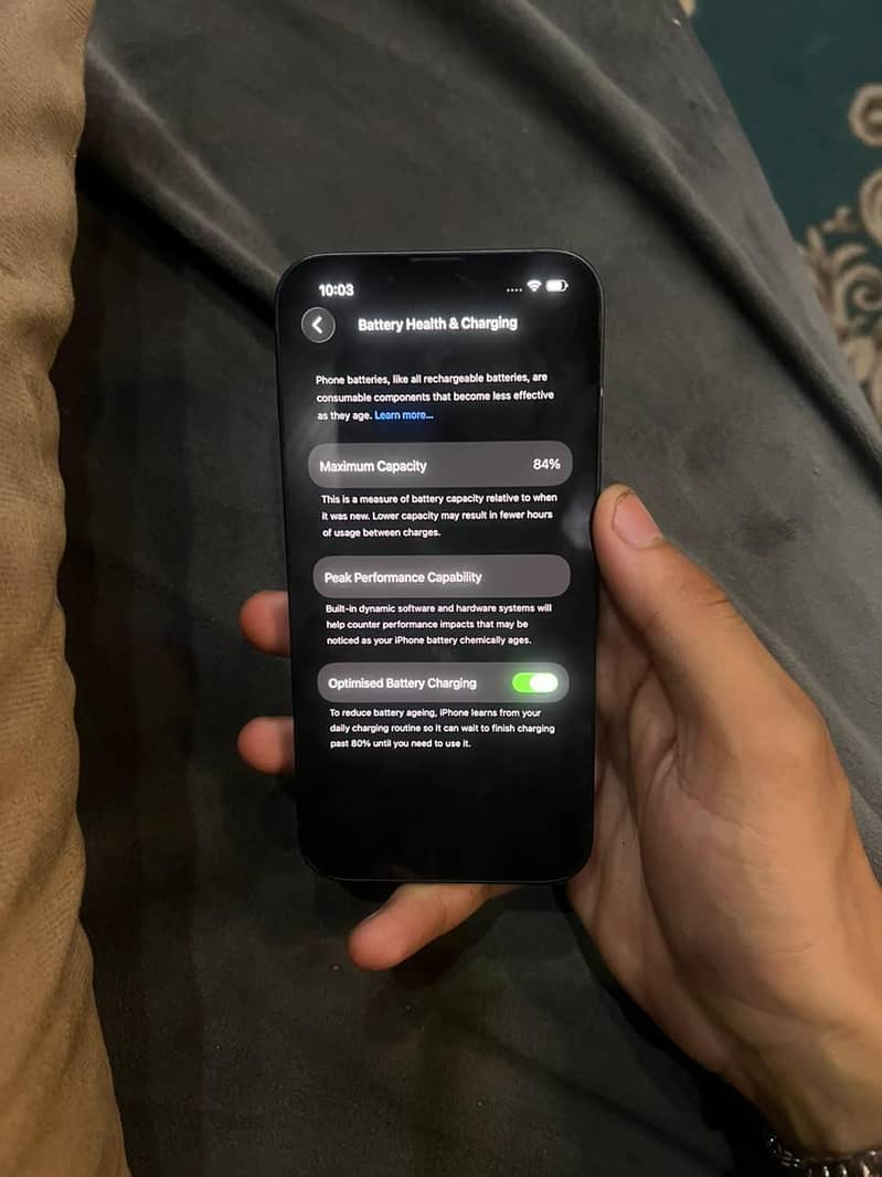Apple iPhone 13 6