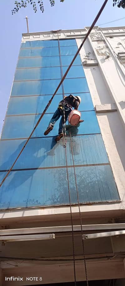Professional Building Glass & Glass door cleaning services