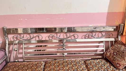 FOR SALE MEDIUM SIZE BED AND SOFA