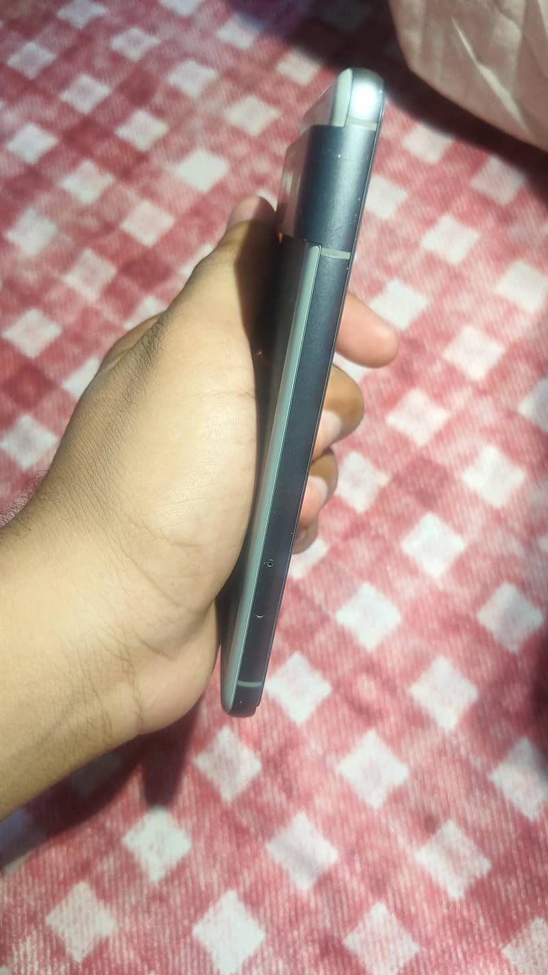 Google Pixel 8 3