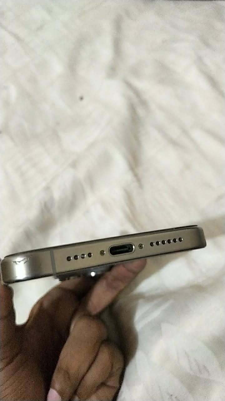 Apple iPhone 15 plus 5