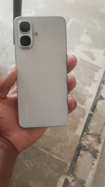 Infinix smart 10