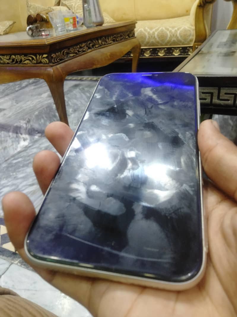 Apple iPhone 11 1