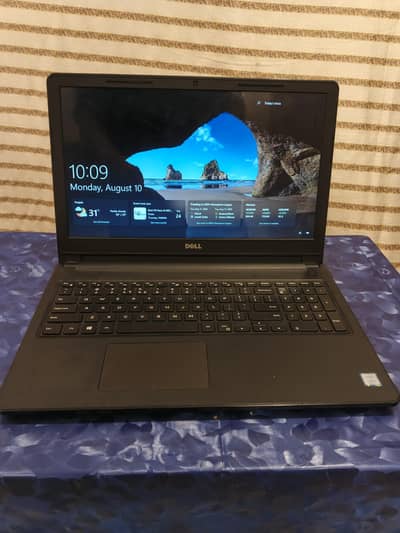 Dell laptop With accessories | Read ad for more details