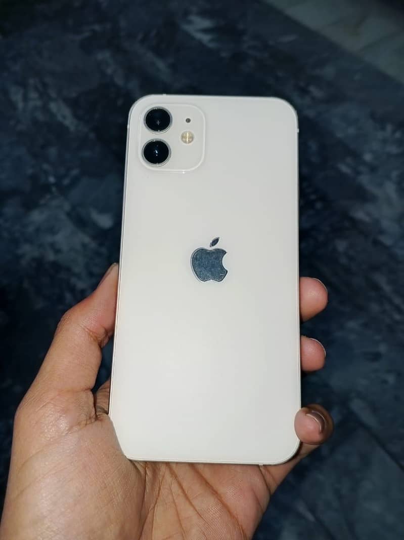 Apple iPhone 12 0