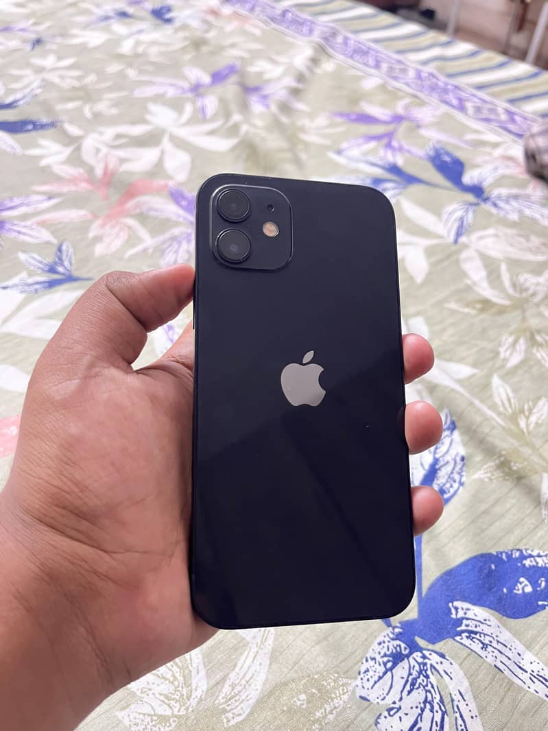 Apple iPhone 12 10