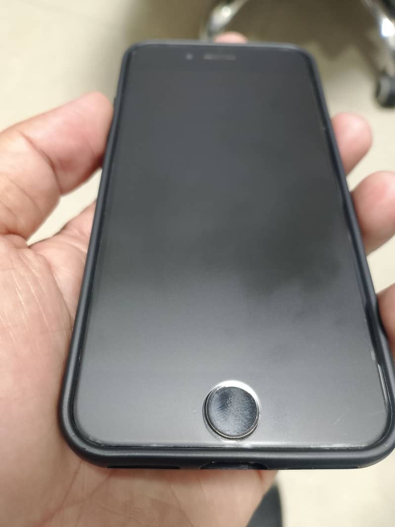 Apple iPhone 7 0
