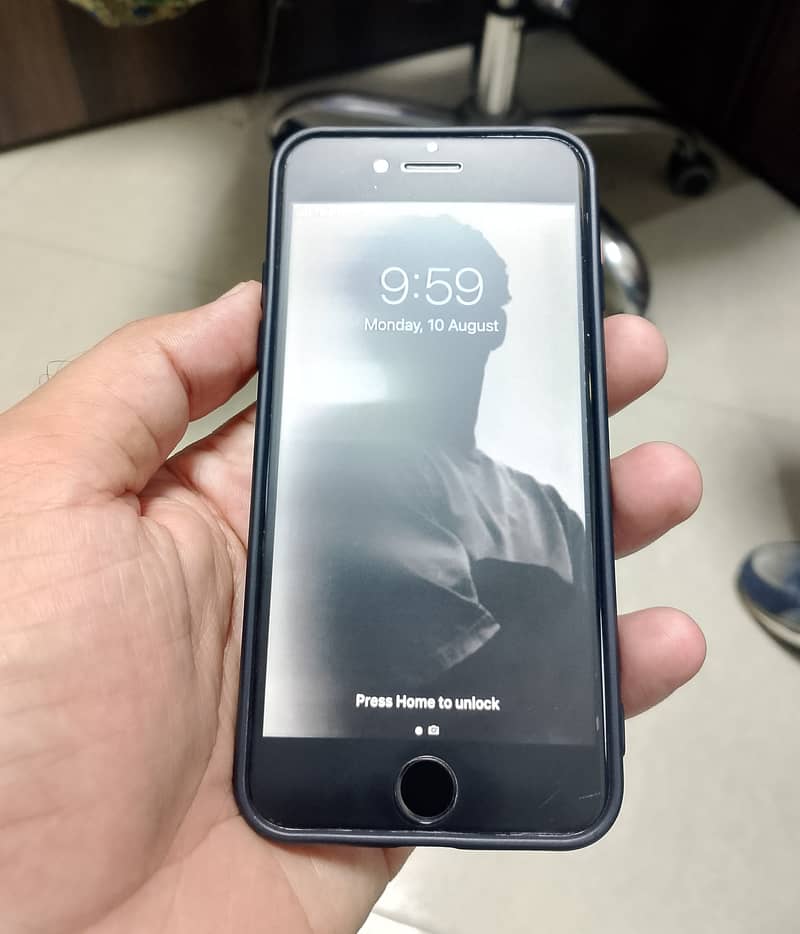 Apple iPhone 7 4