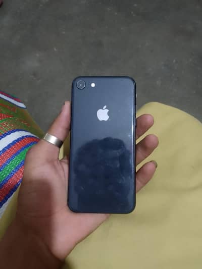 Apple iPhone 8
